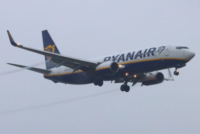 Boeing 737-800 (EI-EVN)