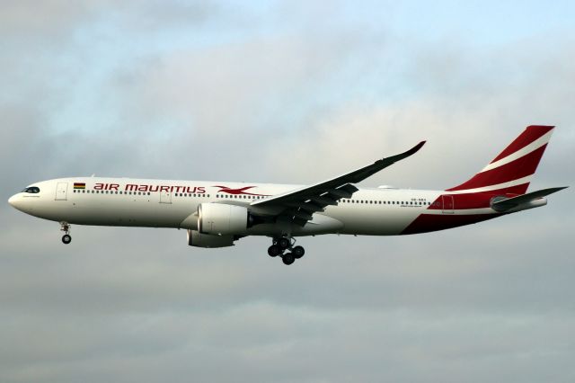 Airbus A330-300 (3B-NBV) - On short finals for rwy 09R on 28-Jun-19 operating flight MAU42 from FIMP.