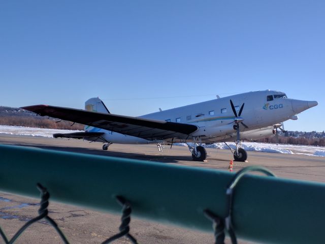 Douglas DC-3 (C-GGSU)