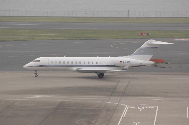 D-AXTM — - Taxi at Haneda Intl Airport on 2011/6/7