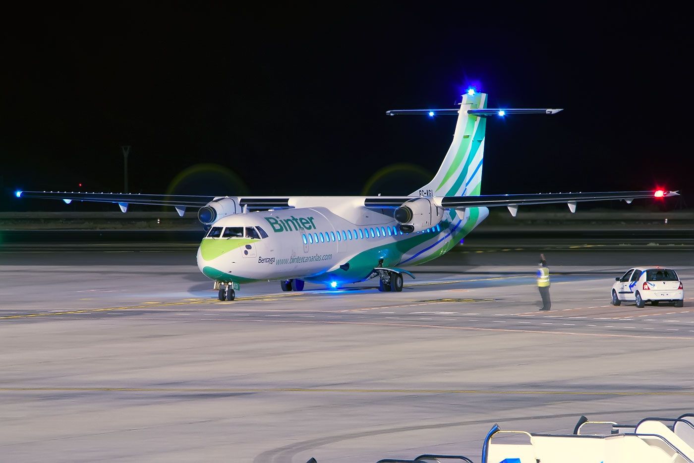 ATR ATR-72 (EC-KGI) - TENERIFE SURbr /25/08/2013