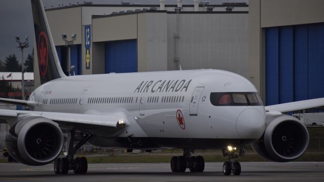 Boeing 787-9 Dreamliner (C-FVLU) - Brand-new Air Canada Boeing 787-9 Dreamliner taxiing to RWY 16R at Paine Field