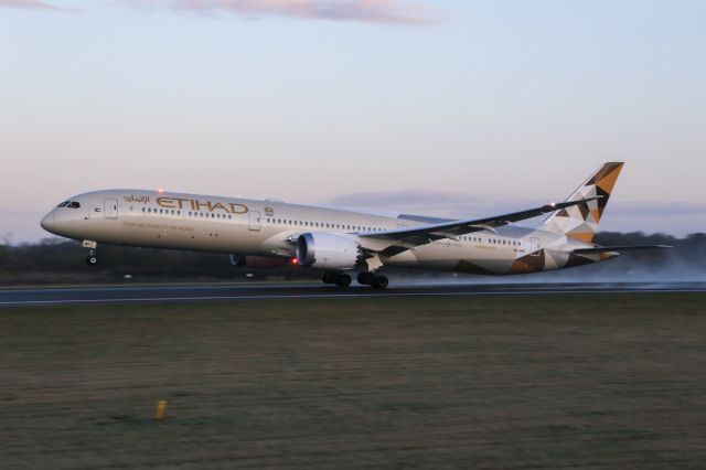 BOEING 787-10 Dreamliner (A6-BMG) - EY16 rotates on the way back to AUH