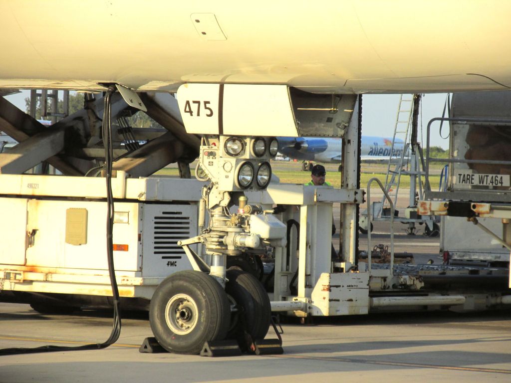 Boeing 757-200 (N475UP)