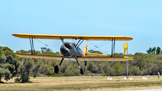 Boeing PT-17 Kaydet (VH-PJS) - VH-PJS Boeing Stearman PT-17 A75L300 code 911 Serpentine airfield 271019.