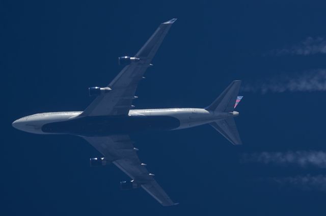 Boeing 747-400 (N663US) - 18-24-2015. Delta Boeing 744 N663US Passes overhead West Lancashire, England,UK @ FL320 working route AMS-ATL DAL73.br /Pentax K-5.