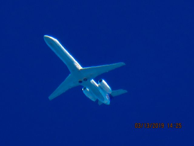 Embraer ERJ-145 (N13913)