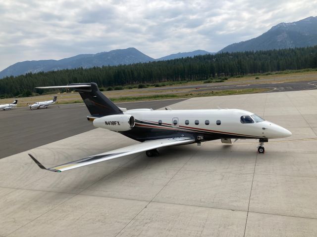 Embraer Legacy 450 (N418FX) - I like it when the Planes park close to the balcony at KTVL 