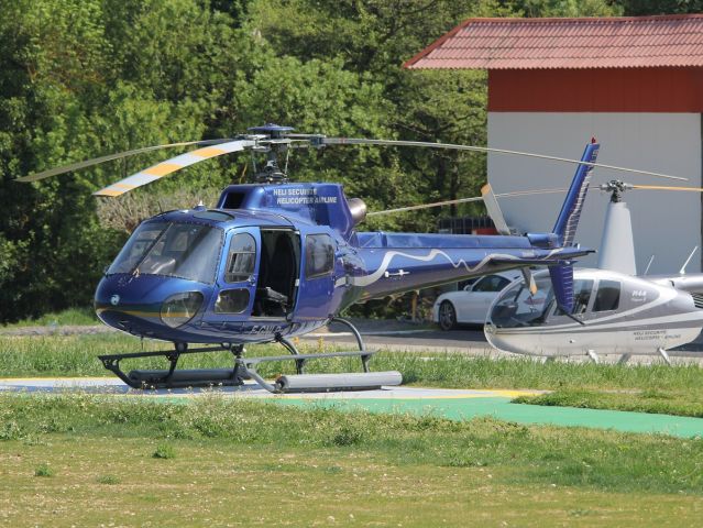 F-GNLP — - héliport de Grimaud - Saint Tropez