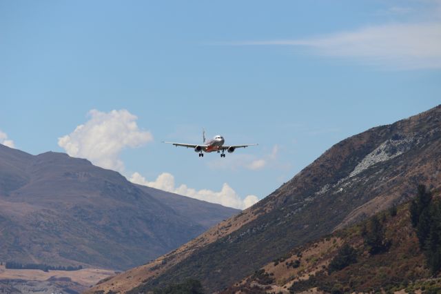 Airbus A320 (ZK-OXJ) - ZK-OXJ arriving at Queenstown International Airport.