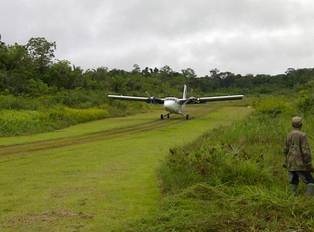 De Havilland Canada Twin Otter (PZ-TSH)