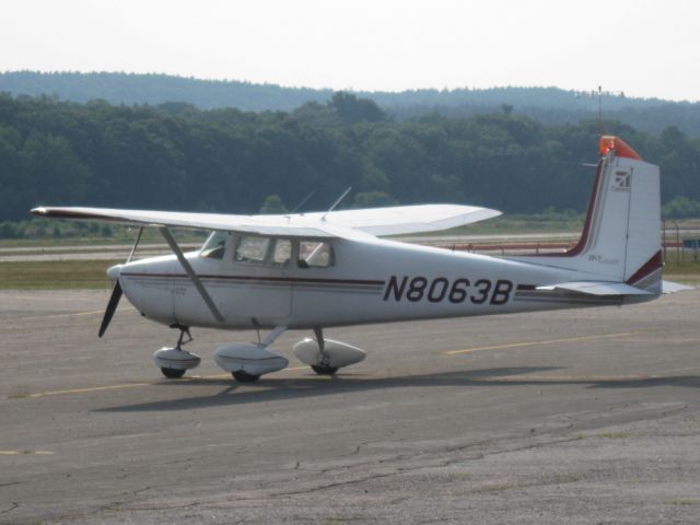 Cessna Skyhawk (N8063B) - Parked on the transient ramp.