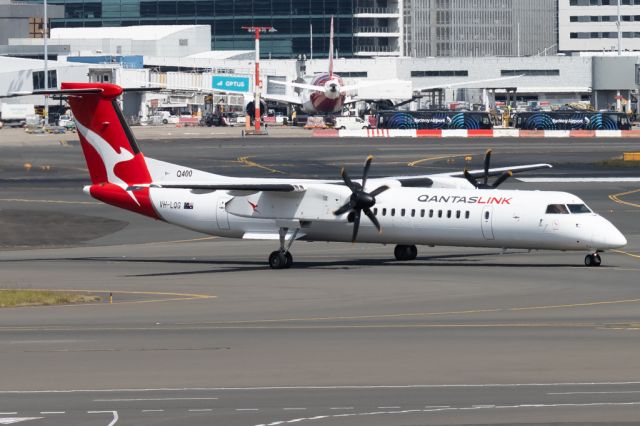 de Havilland Dash 8-400 (VH-LQG)