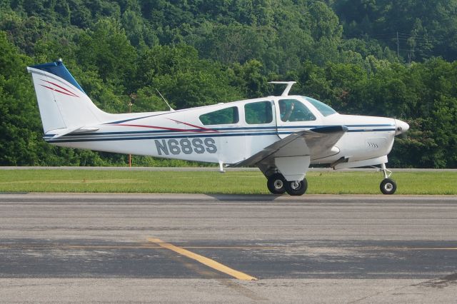 Beechcraft Bonanza (33) (N68SS)