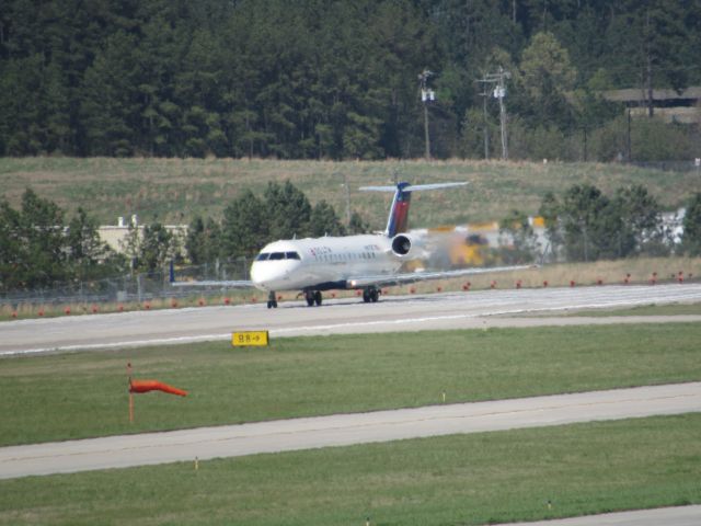 Canadair Regional Jet CRJ-200 (N8972E) - Delta Connection CRJ200! (4/2/16)