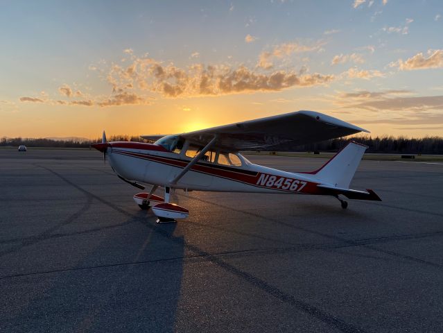 Cessna Skyhawk (N84567)