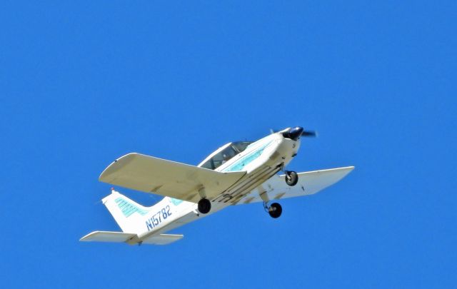 Piper Cherokee (N15782)