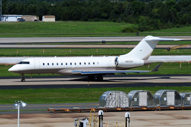 Bombardier Global Express (N821AM)