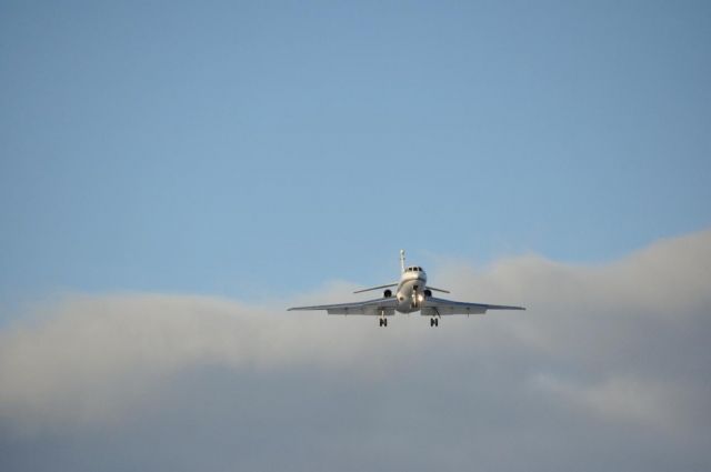 Dassault Falcon 50 (N910CN) - April 01, 2010  1981 Falcon 50 final approach to runway 08 Goose Bay,NL