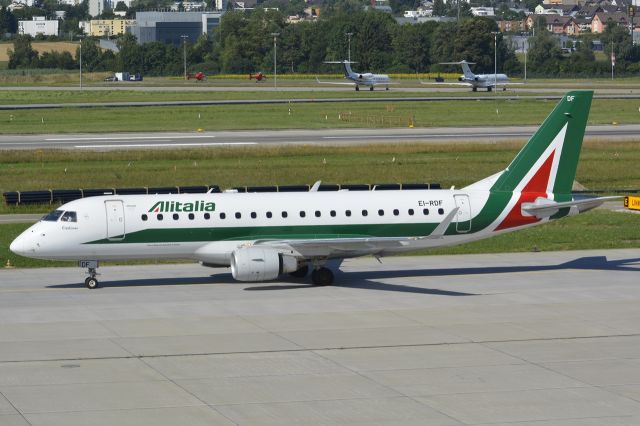 Embraer 170/175 (EI-RDF)