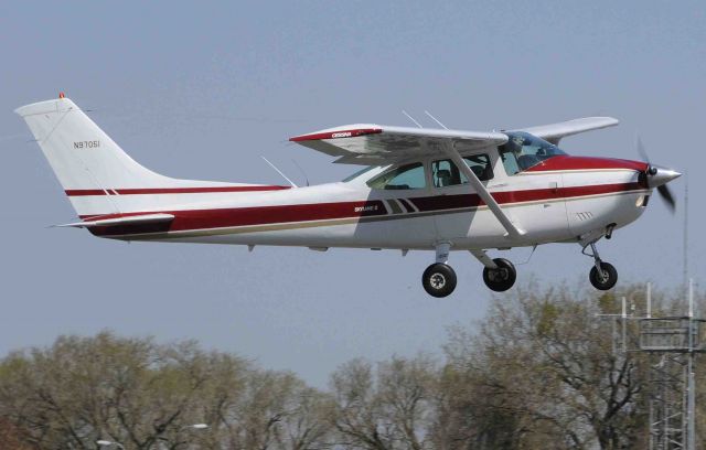 Cessna Skylane (N97051)
