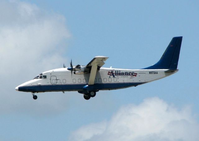 Short SD3-60 (N972AA) - Landing at Shreveport Regional.