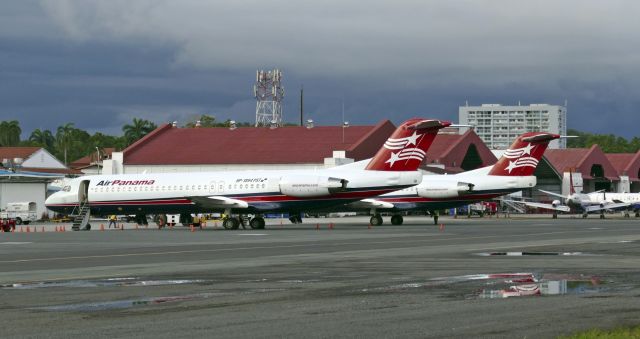 HP-1894PST — - Fokker 100