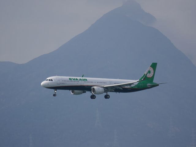 Airbus A320 (B-16222)