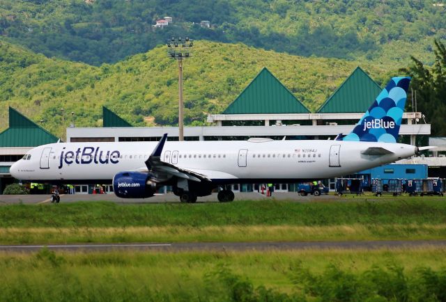Airbus A321neo (N2084J)