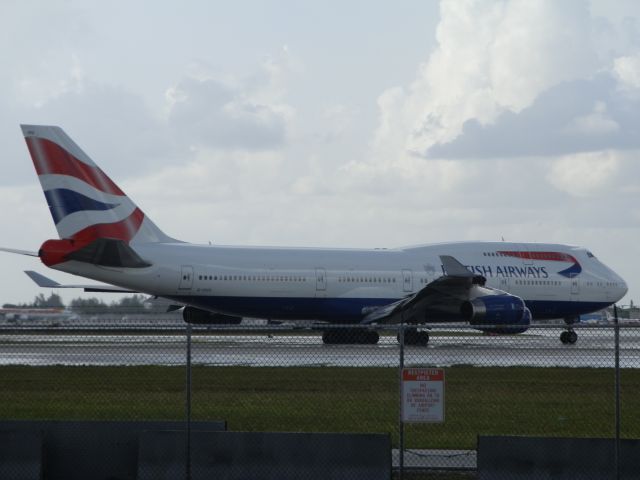 Boeing 747-400 (G-CIVU)