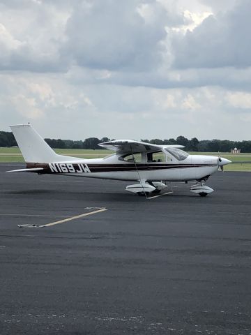 Cessna Cardinal (N169JW)