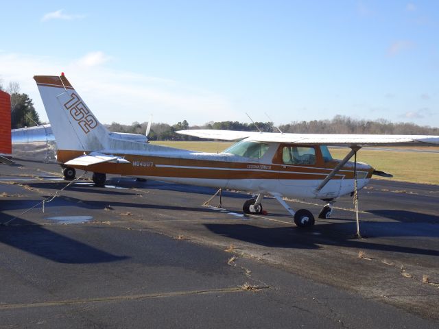 Cessna 152 (N64987)