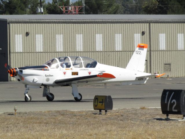 Beechcraft Super King Air 200 (N552TB) - Landing RWY 24