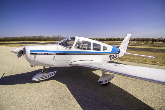 Piper Cherokee (N6148J)