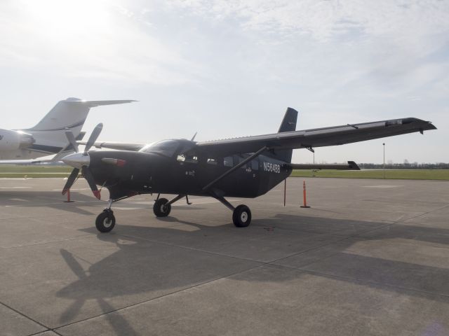 Quest Kodiak (N564BB) - Interesting paint job. 10 APR 2017