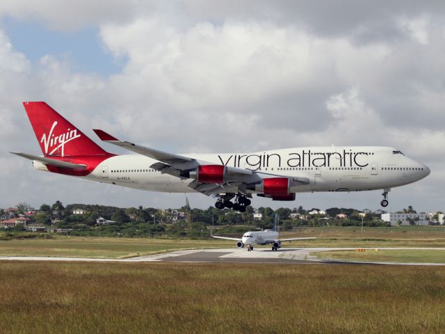 Boeing 747-400 (G-VXLG)