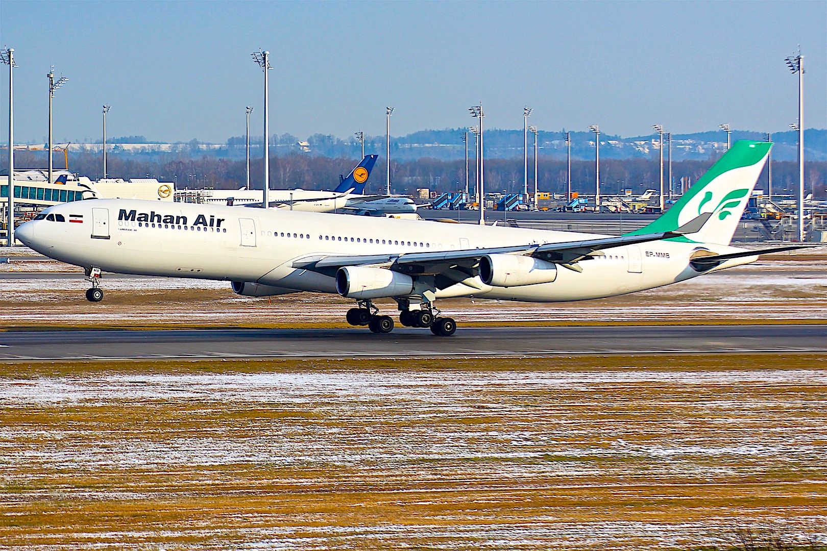 Airbus A340-300 (EP-MMB)