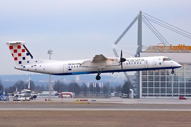 de Havilland Dash 8-400 (9A-CQC)