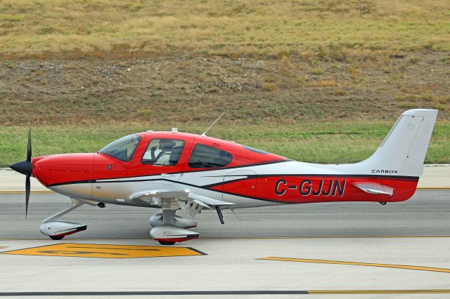 Cirrus SR-22 (C-GJJN)