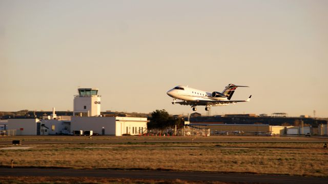 Canadair Challenger (N777GA)