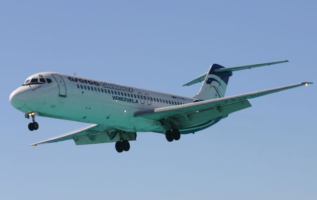 YV710C — - LANDING AT TNCC
