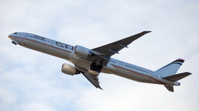 BOEING 777-300 (A6-ETF) - Etihad Airways Boeing 777-3FX(ER)fresh from the paint hangar departing Portland International Airport for the Boeing Factory in Everett, WA