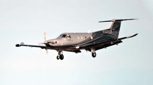 Pilatus PC-12 (N1220A) - Pilatus PC-12 on approach to San Rafael airport, California on 2018-01-01.