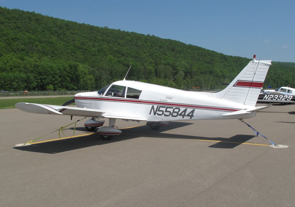 Piper Cherokee (N55844)