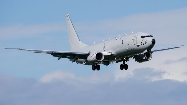 Boeing P-8 Poseidon (16-8764) - BOE32 on final approach to Rwy 16R during a flight test on 4/14/15. (ln 5098 / cn 42260).