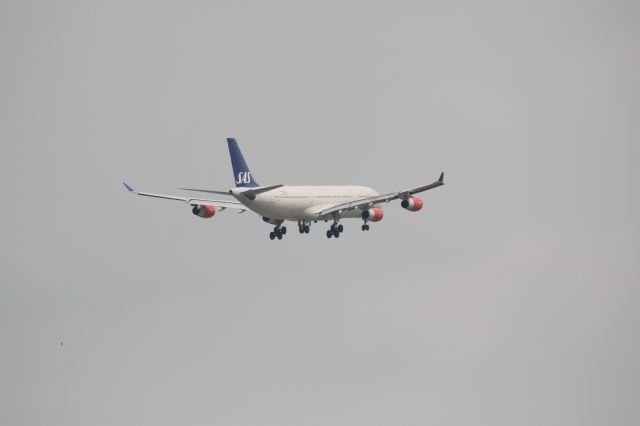 Airbus A340-300 (OY-KBA)