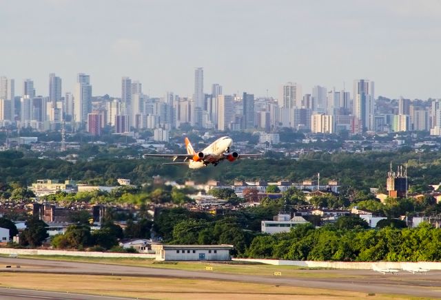 Boeing 737-700 (PR-VBQ)