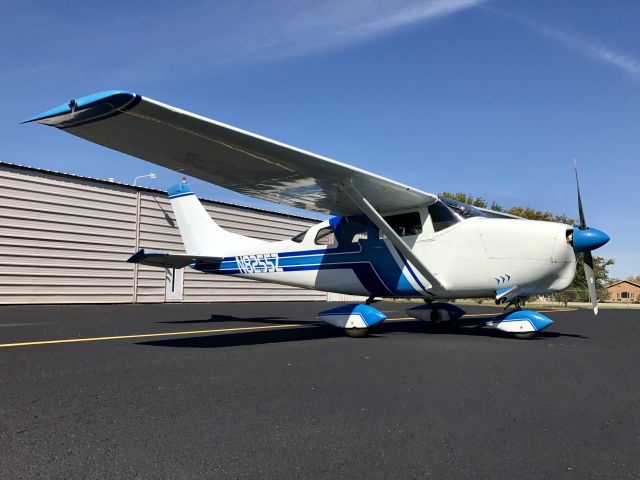 Cessna Skylane (N8255Z) - Cessna 205