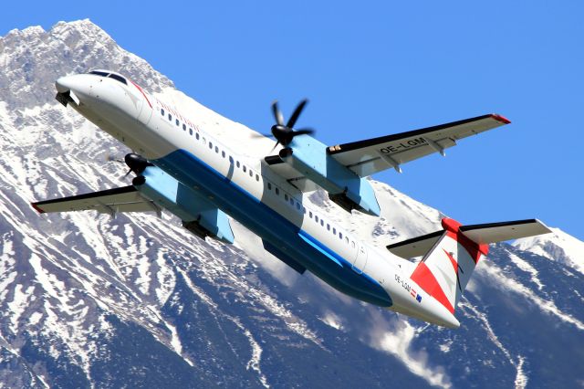 de Havilland Dash 8-400 (OE-LGM)