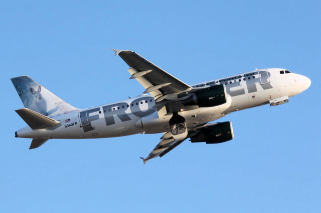 Airbus A319 (N940FR) - "Jack" The Snowshoe Hare (12-21-2010)